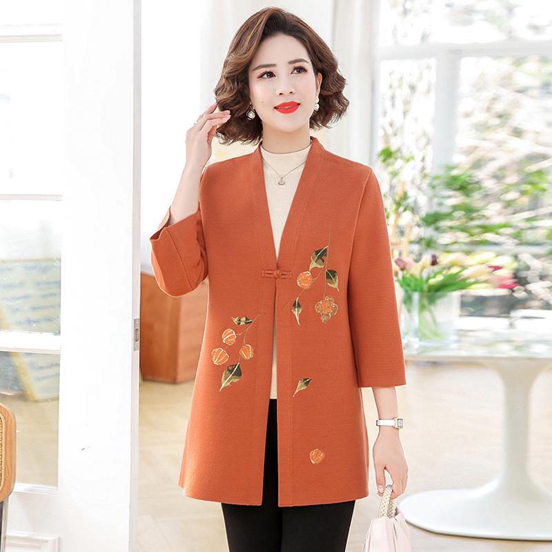 

Mom s Spring Stylish Embroidered Knit Cardigan for Middle-Aged & Elderly Women - Plus Size Mid-Length Jacket for Spring/Autumn L (105-120 jin) оранжевый/красный