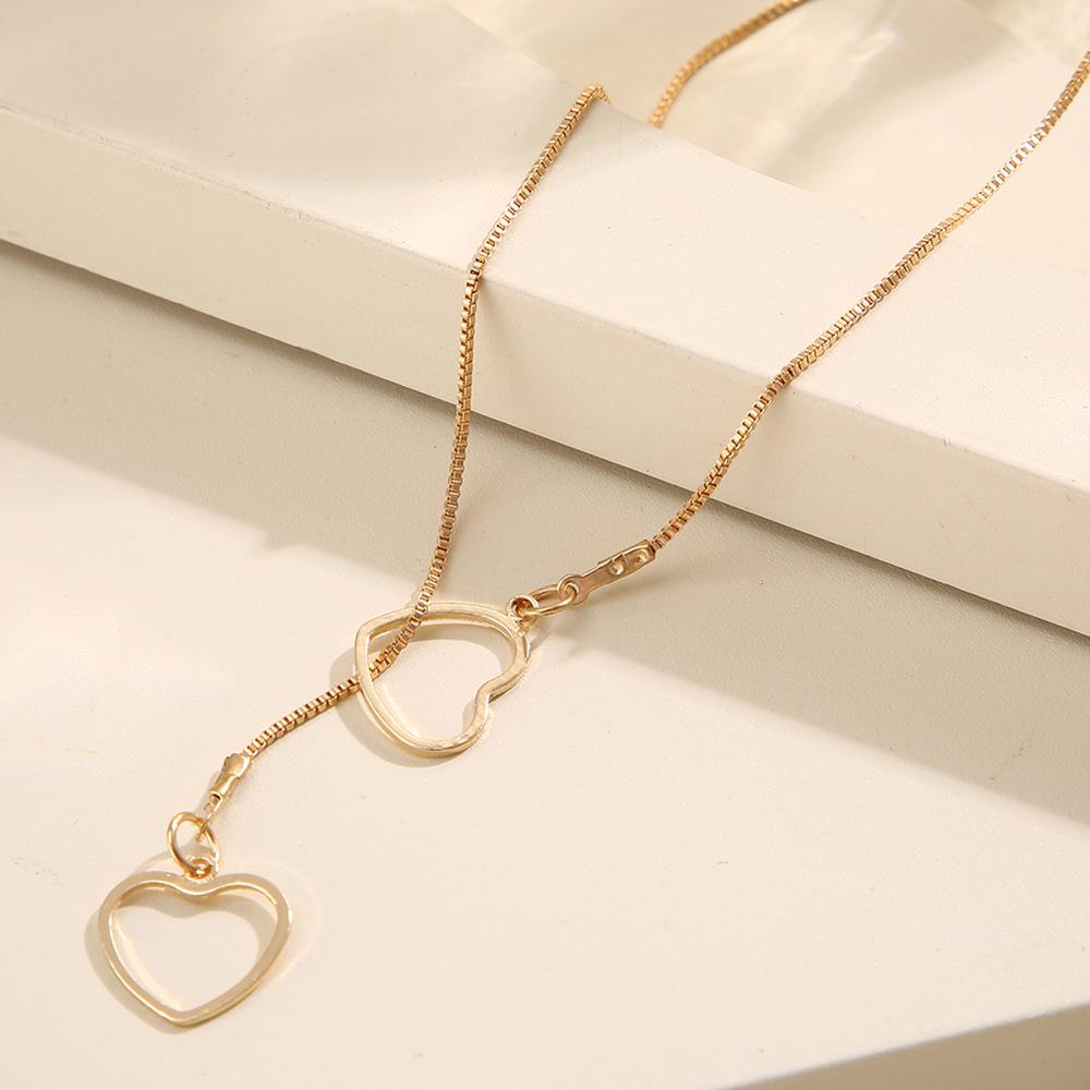 Retro Hollow Heart Pendant Necklace - Simple Y-Shaped Clavicle Chain