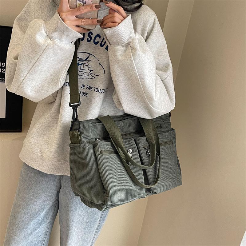 Large Capacity Student Flannel Women's Bag New Simple Women's Shoulder Messenger Bag Lazy Wind Handbag