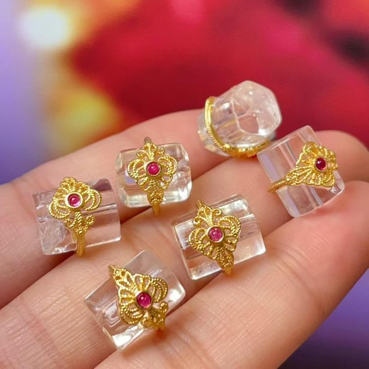 

2Pcs Clear Quartz Bead Natural Stone Through-hole Islation Beads For Jewelry Making DIY Necklace Bracelet Earrings Accessory 2pcs