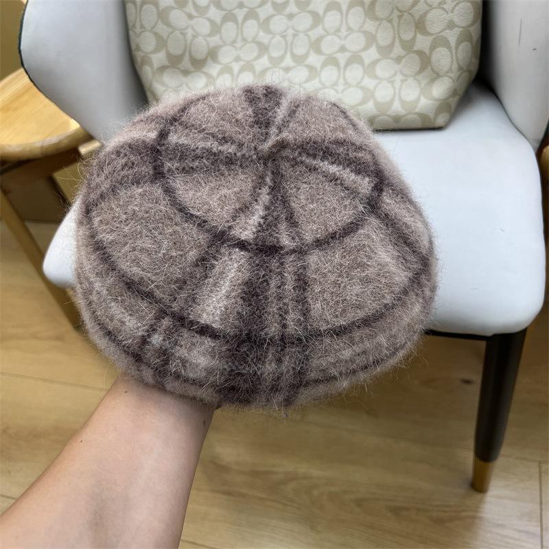 Autumn and winter new plaid angora rabbit fur wool beret british retro painter hat shows small face