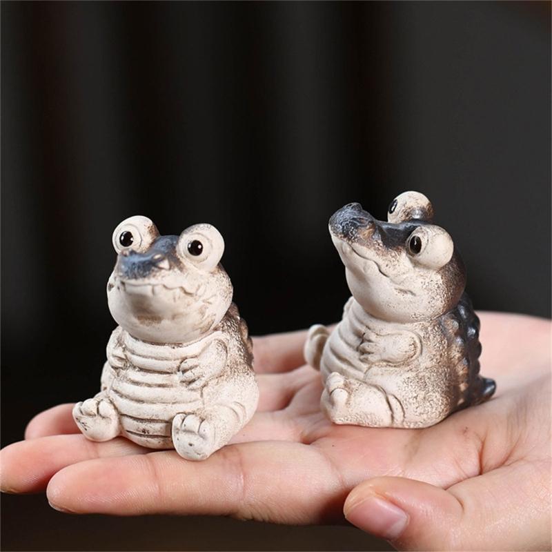 Exquisite Resin Tea Pet Elegant Tea Pet Sculpture Perfect for Tea Shops