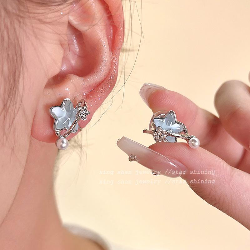 Lychee Jelly Powder Mosquito Coil Ear Clips: Elegant Chinese Style Moisturizing Earrings for Women