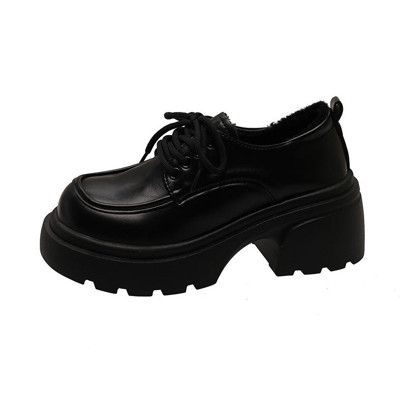 

Черные маленькие кожаные туфли женские осень и зима новые на толстой подошве увеличивающие рост ретро шнуровка одинарные туфли 40 матовый черный