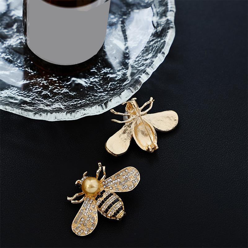 Bee Shaped Brooches For Women Clothing Coat Jewelry Accessories Gifts