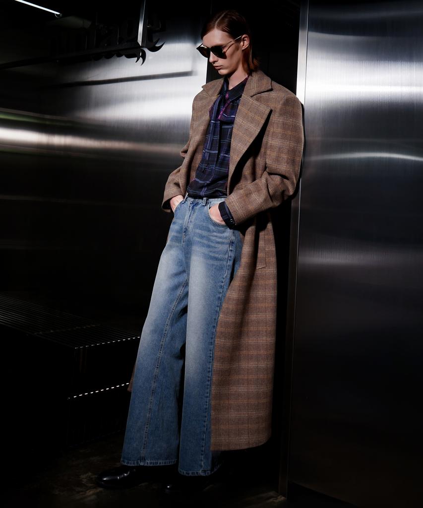 Untage Wool Prince Of Wales Coat (Unisex)_Uth-Fc17