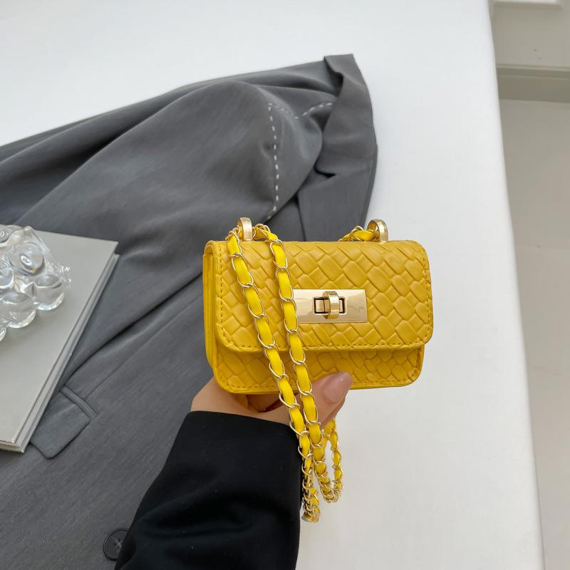 

Изысканная ретро и красивая летняя новая темпераментная мини-тренд цепочка на плечо сумка-мессенджер маленькая квадратная сумка жёлтый