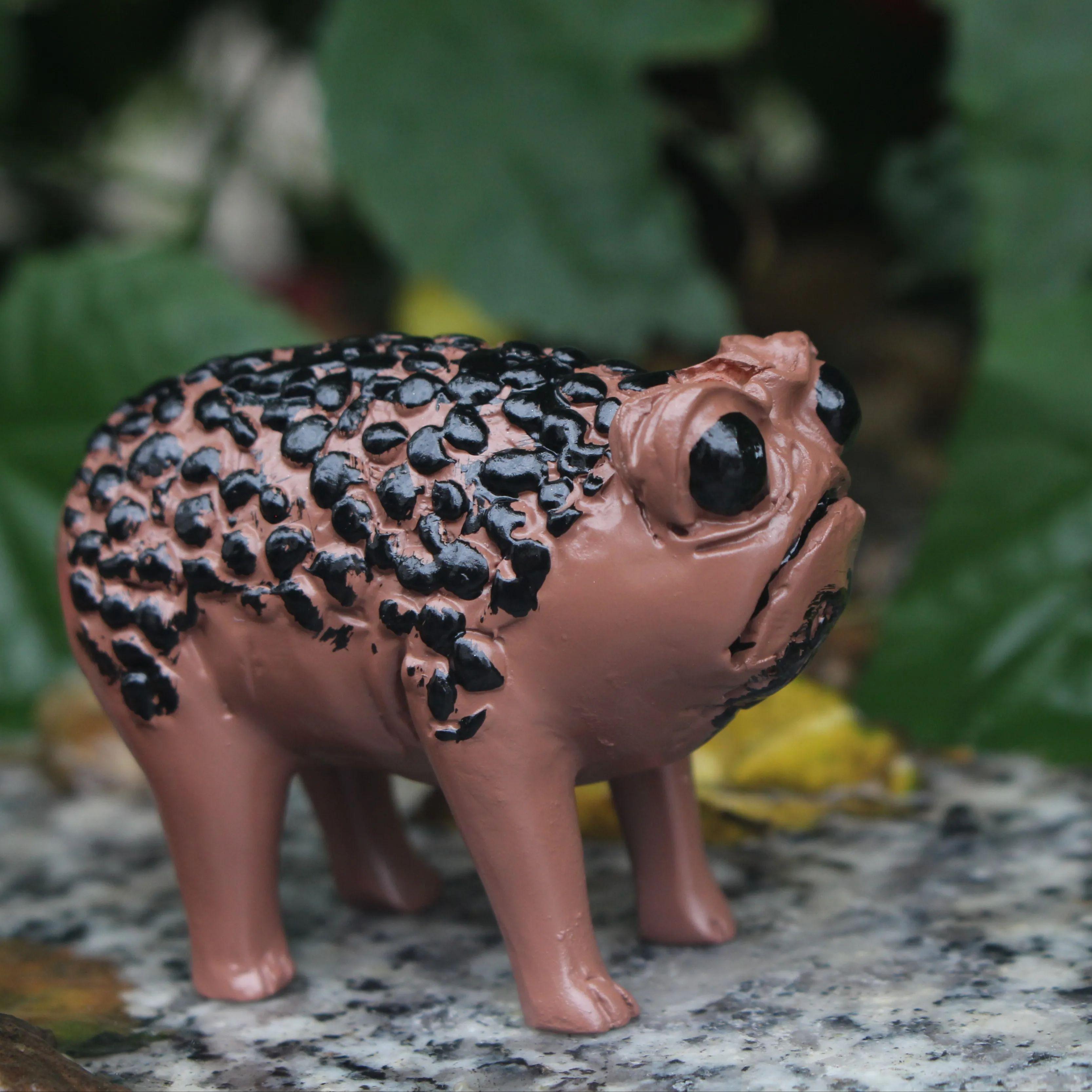 

1 Unique African Rain Frog Resin Statue - Perfect for Halloween, Holiday Decorations, and Garden Decor. It Is an Ideal Gift for Art Lovers.