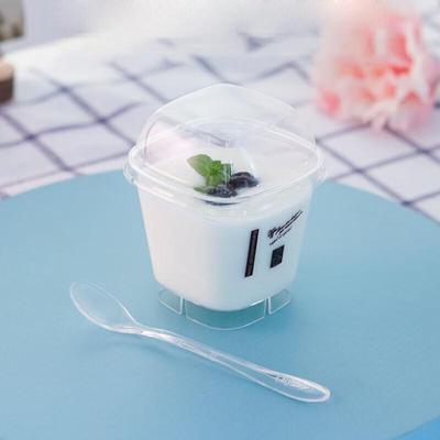 Disposable Oval Plastic Dessert Cups with Lids & Spoons