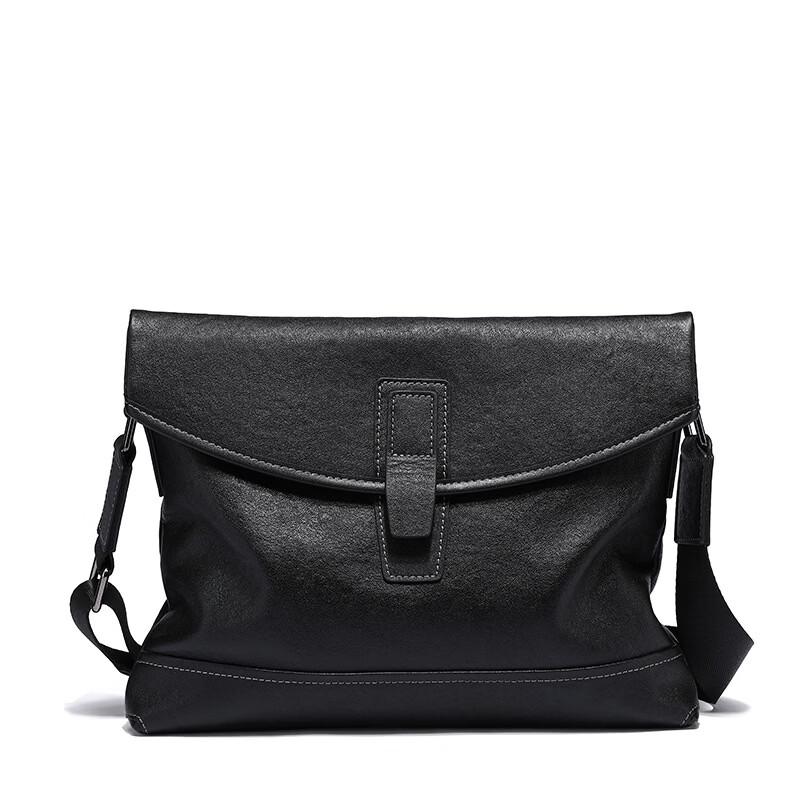 

SCHWARZETIENNE Men s Large Leather Crossbody Bag