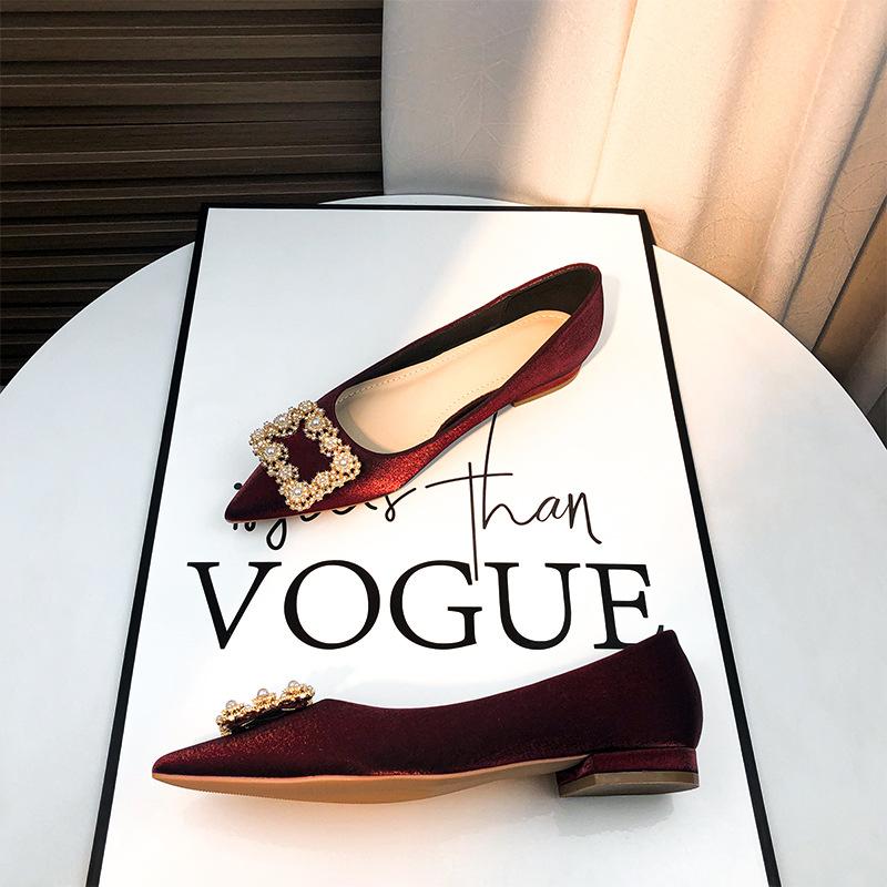 - Professional pointed flat shoes temperament rhinestone rhinestone soft sole commuting shallow mouth single shoes