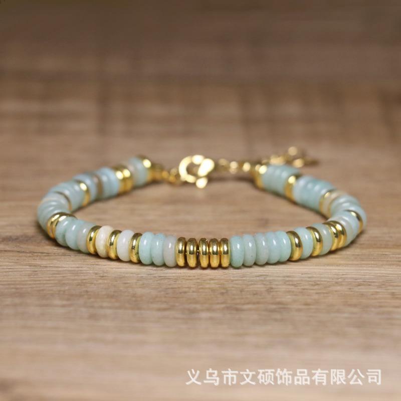 Βραχιόλι Heishi Πράσινης Αβεντουρίνης – Λεπτό Κόσμημα με Χρυσή Λεπτομέρεια, Δώρο Γαλήνης και Ευημερίας για Γυναίκες