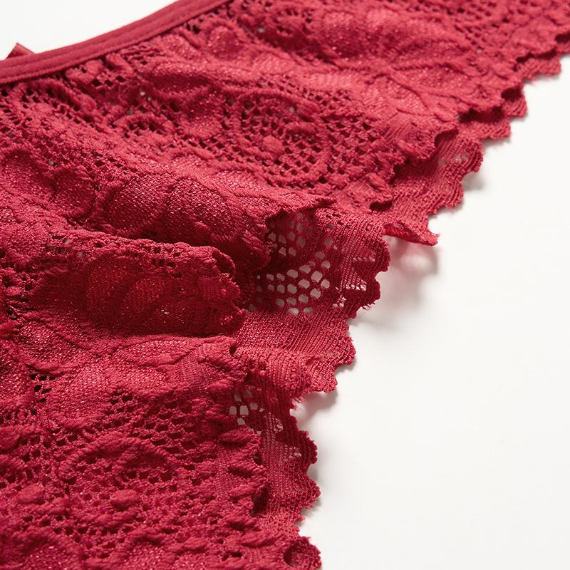 European and American sexy underwear women's black lace seamless low-rise thong pure cotton crotch comfortable and breathable T-pants