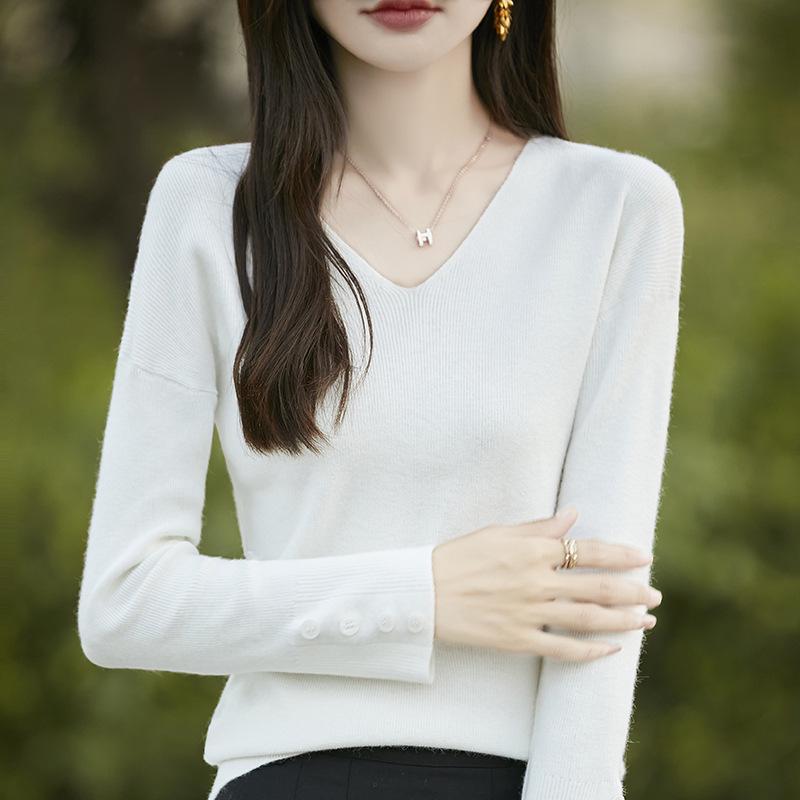 Women's V-Neck Velvet Buttoned Sweater: Autumn/Winter Solid Color Loose Knit Pullover Base Layer