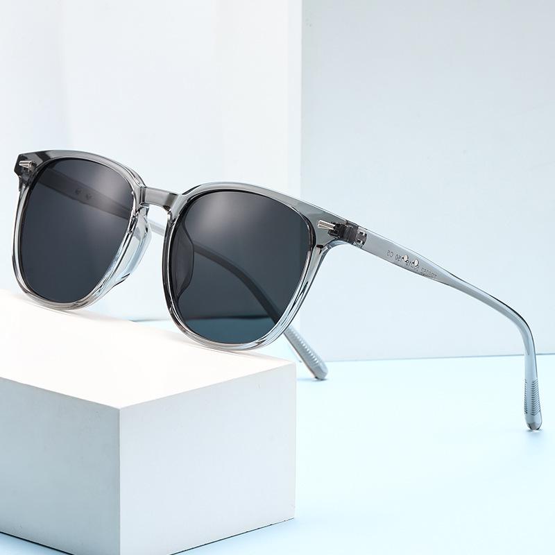 2026 Retro Square Sunglasses for Small Faces, UV Protection, Unisex Eyeglasses Frame