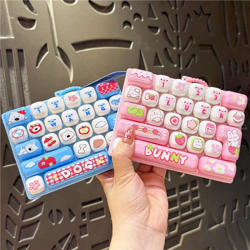 New Arrival 26 Key Cute Stress Relief Keyboard Creative Mechanical Fidget Tool for All Occasion Relaxation Use