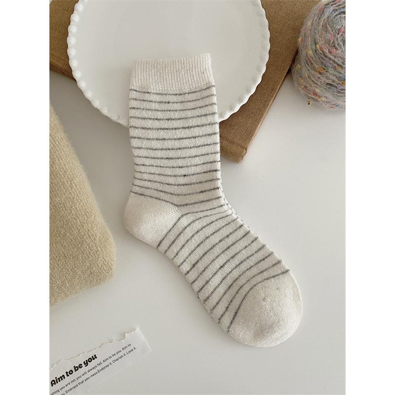 White Gray Wool Thickened Socks Polka Dot Wind Socks Polka Dot Cute Pile Socks Base Stripes