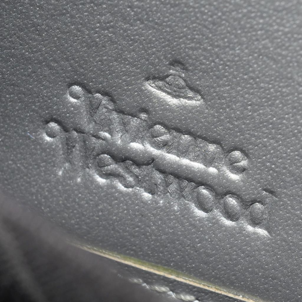 Vivienne Westwood Zip Round Wallet (L0038 G401) Pink (51050022 L0038 G401)