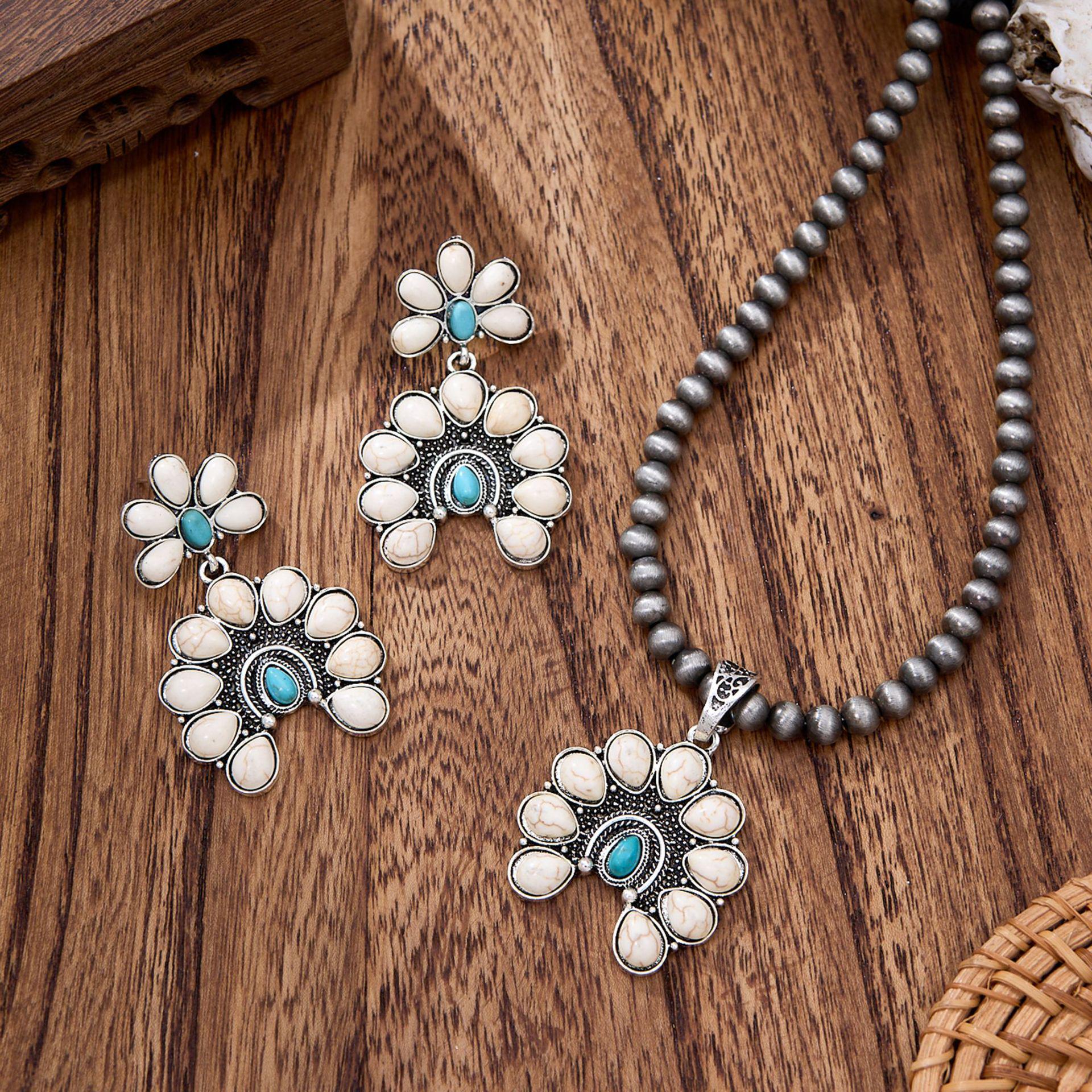European Country Style Pendant Necklace & Earring Set for Women