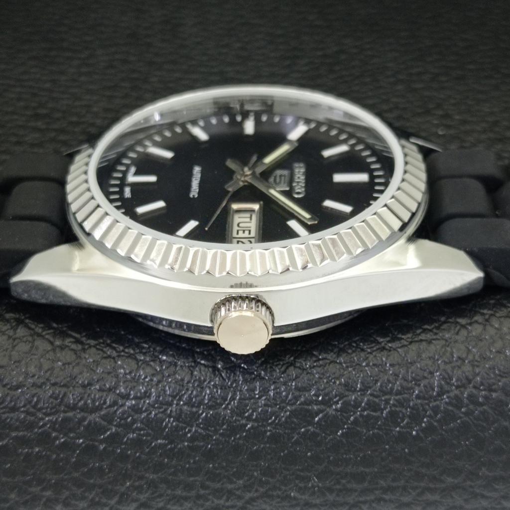 MENS VINTAGE SEIKO 5 AUTOMATIC REFURBISHED JAPAN BLACK DIAL WATCH A440554-4 Sk-a440554