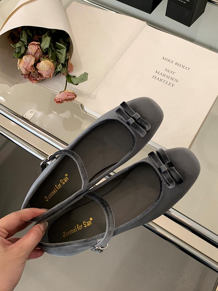 IPPEUM Ballet Flats Velvet Red Women Mary Janes Shoes 2025 New Round Toe Buckle Ballerina Shoes Zapatos De Mujer