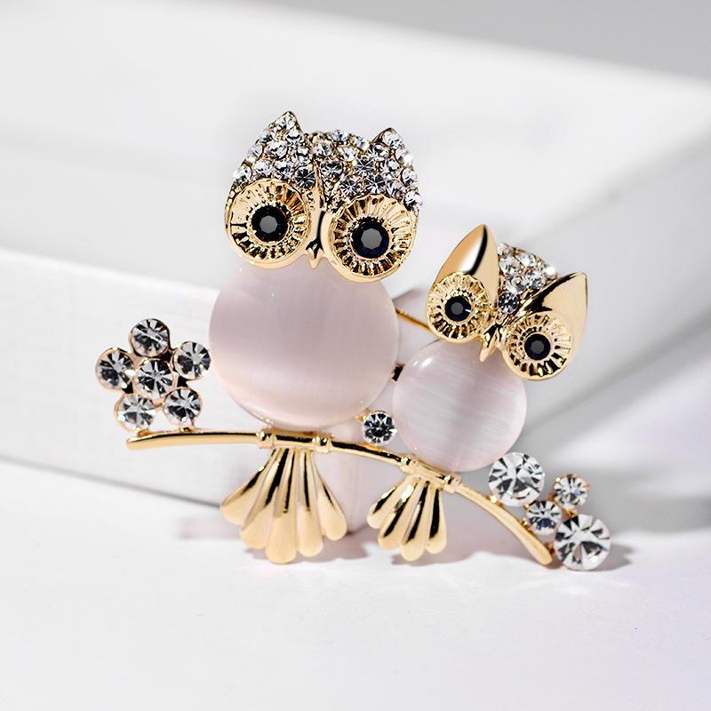 Factory Wholesale Rhinestone Inlaid Cat s Eye Crystal Owl Brooch Pin Versatile Suit Clothing Accessory Corsage