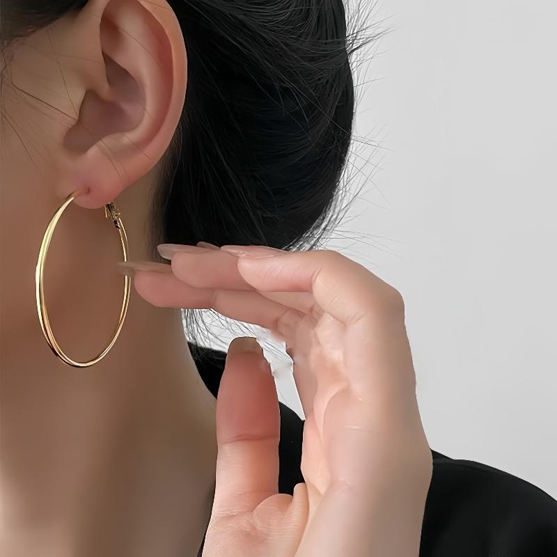 Circular Earrings - Simple Ear Hoop, Oversized, Niche, High-end Style Accessory