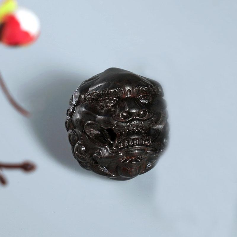 

Деревянный шар для упражнений для рук «Лев» из Птерокарпуса Индийского для реабилитации и здоровья