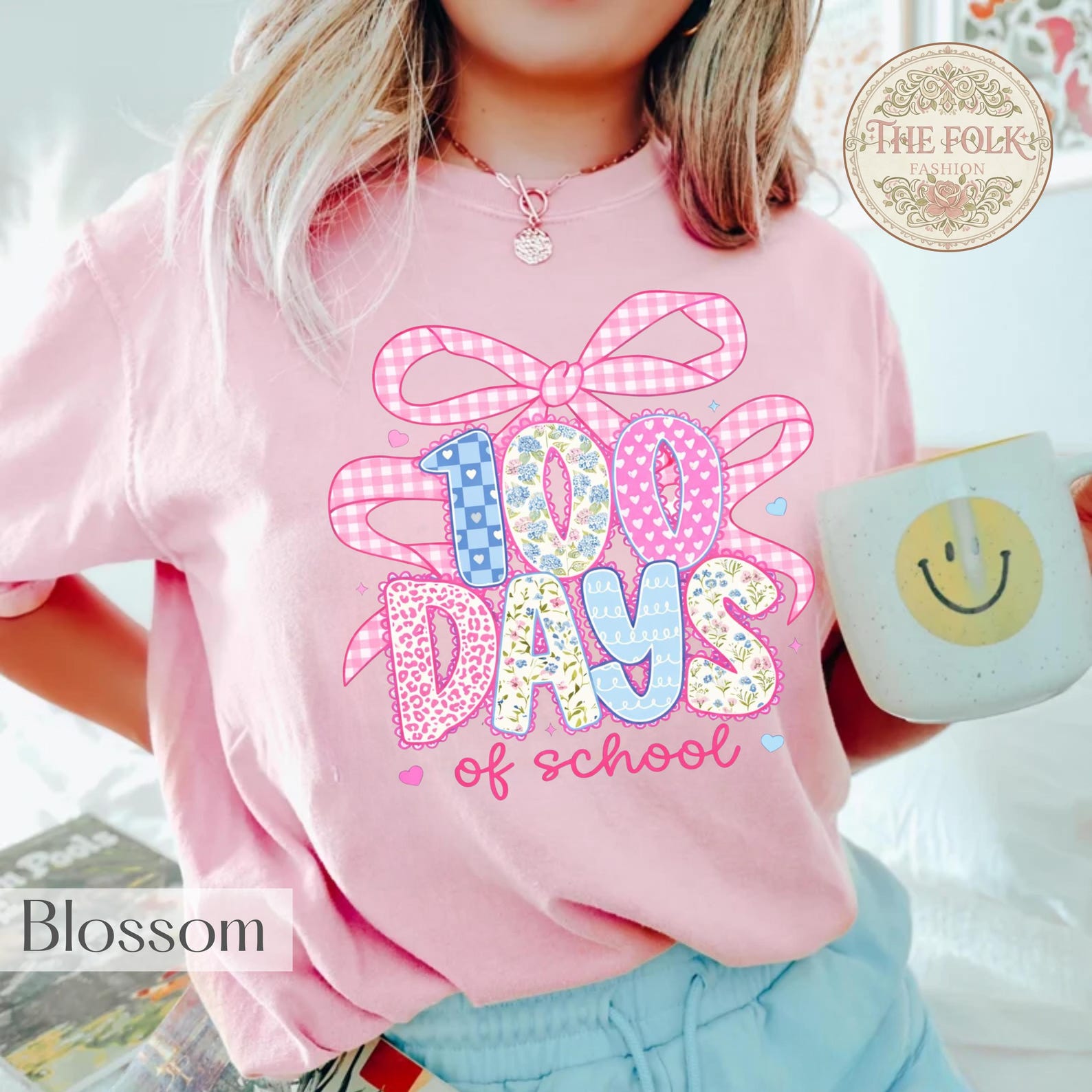 100 Days of School Shirt, Cute Coquette Bow Teacher Tee, Retro 100 Days Smarter T-Shirt, Preppy Elementary Top, Kindergarten Teacher Gift 3XL