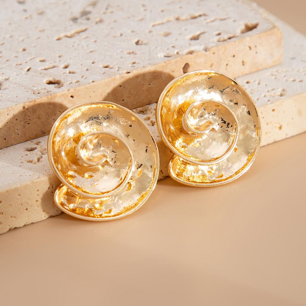 Irregular Liquid Ring Geometric Stud Earrings Female, Simple Temperament Pleated Ins Wind Ear Jewelry