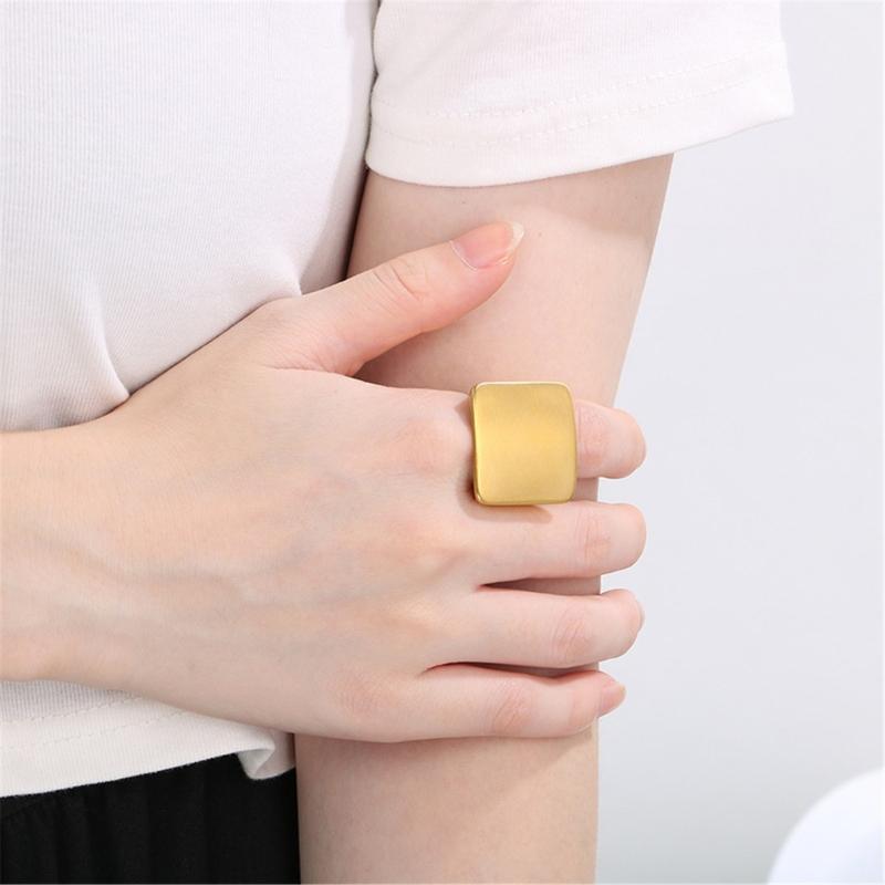Anillo Cuadrado Contemporáneo de Acero Inoxidable Artesanal Joyería Resistente al Deslustre Para Ocasiones Casuales O Formales
