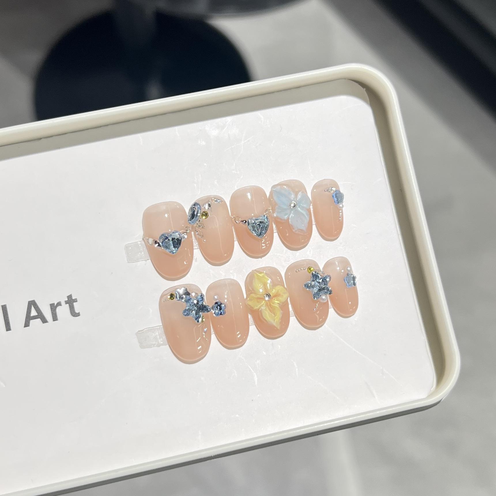 

Синий Морской Лед Цветок Чистая Ручная Работа Носимая Броня Высококлассная Трехмерная Резьба Взрывная Вспышка Циркон Бриллиант Броня Medium M