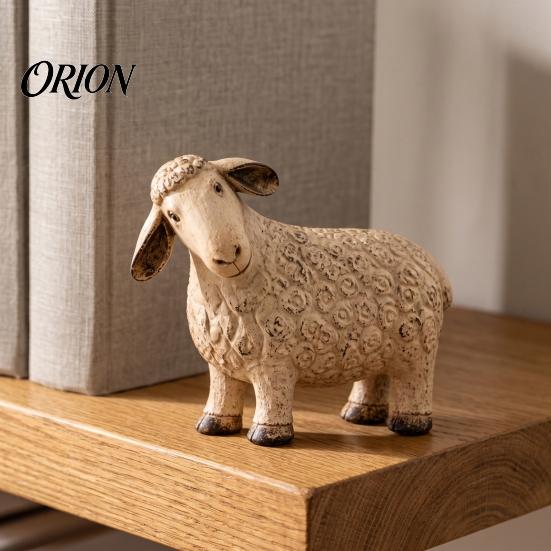Indoor Tabletop Ornaments Rustic Sheep Figurine, Farmhouse Resin Lamb Statue, Vintage Country Style Accents Decor, Cute Sculpture for Living