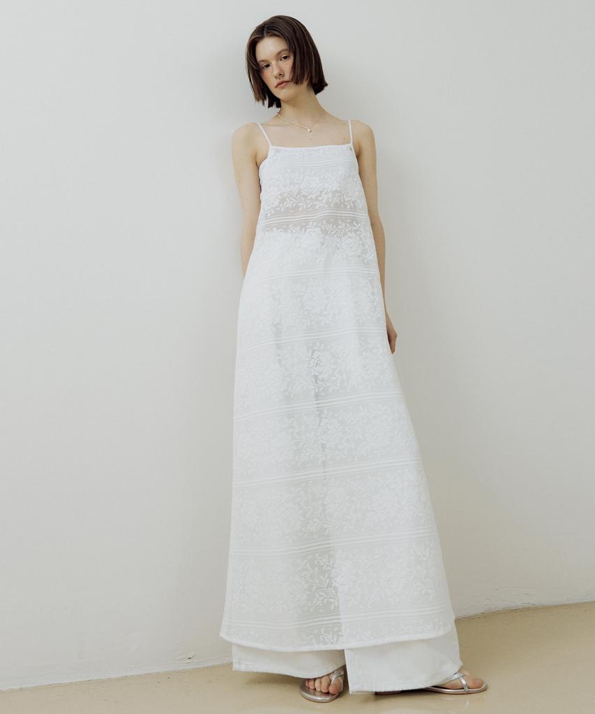 LUCIR ZU Puree Lace Sleeveless One-Piece (White)