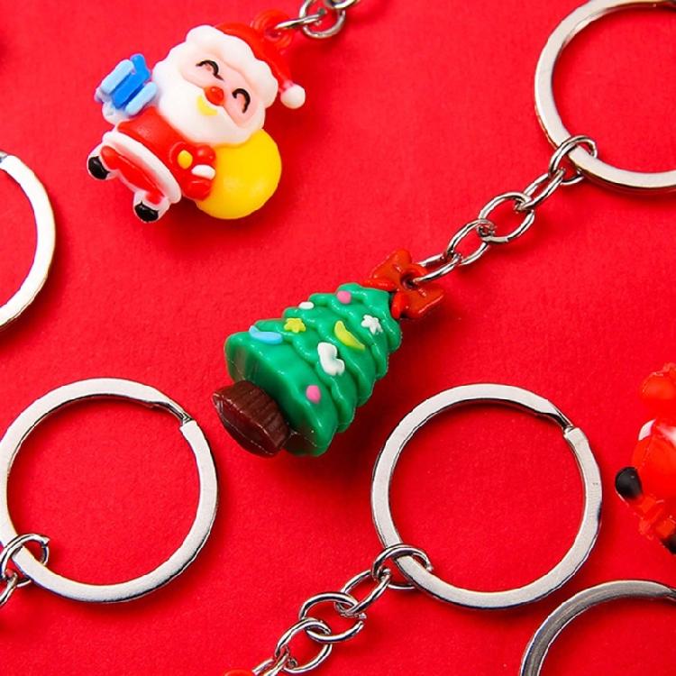 10Pcs Christmas Keychains Cartoon Keyrings Ornaments Decoration Party Favors