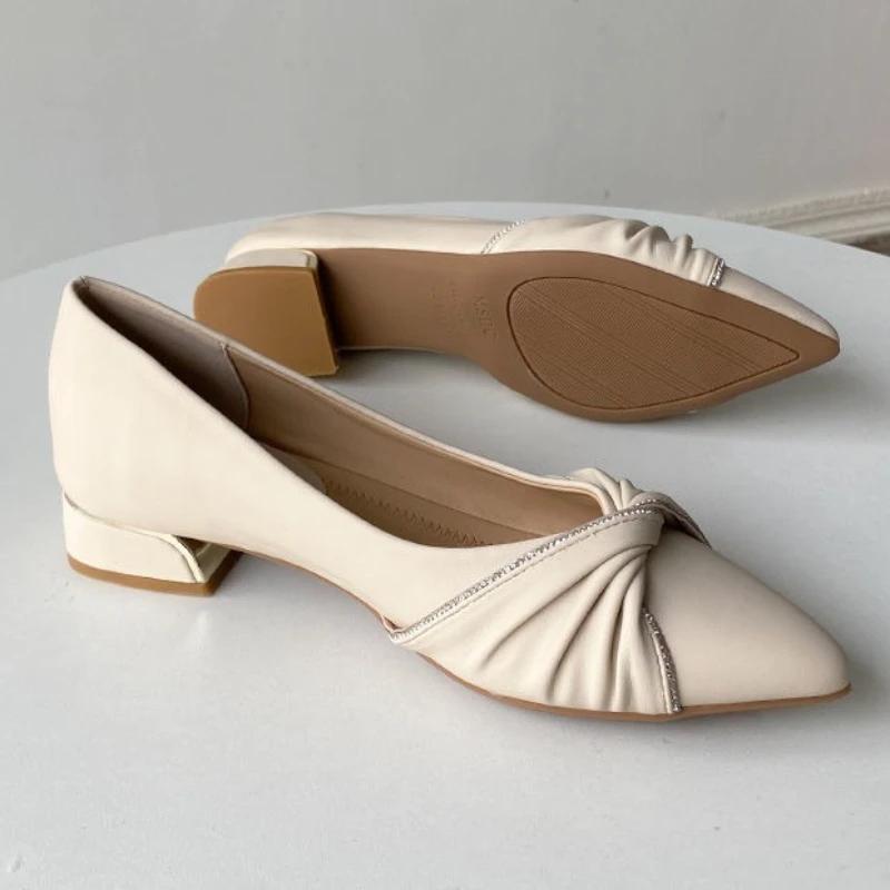 Fashion 2025 Fashionable Style Women's Mid Heel Crystal Embellished Pointed Toe Single Shoes Autumn New Arrival Versatile