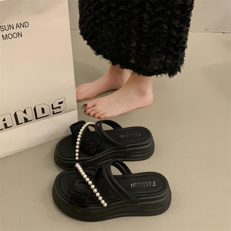 Fashion Rubber Slippers Female Shoes Platform Slides String Bead 2025 Scandals House Slippers Platform Shoes Slipers Women Slides String