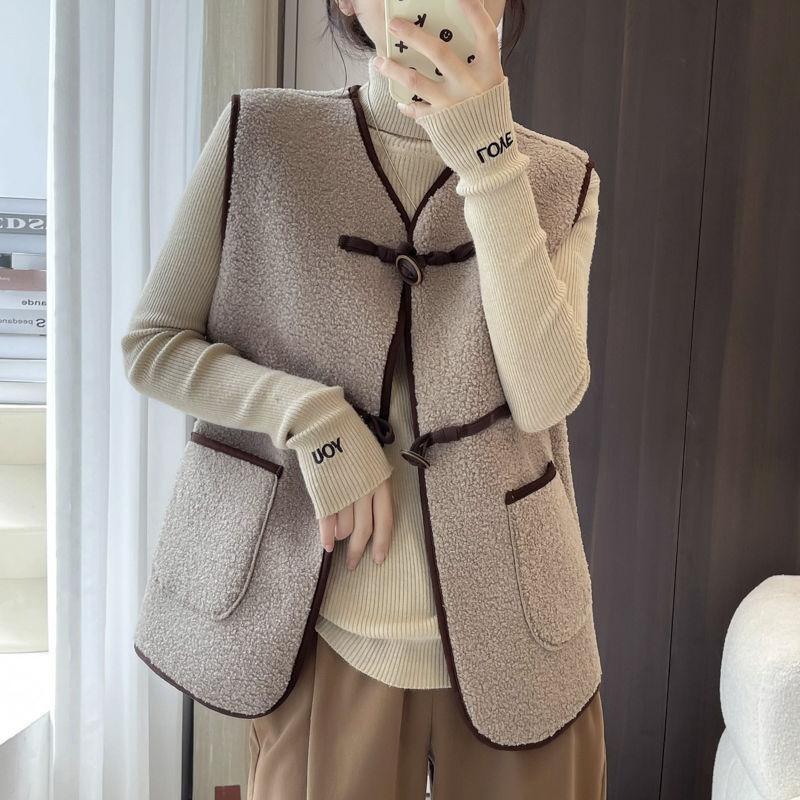 

Кардиган, жилет, куртка из овечьей шерсти для женщин, новые модели на осень и зиму, в комплекте с небольшим жилетом, жилет из овечьей шерсти. XL recommends 135-75kg хаки