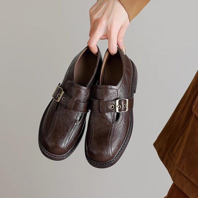 

Версия из мягкой кожи~ лоферы британские маленькие кожаные туфли женские 2025 осень новые модели, новые туфли женские на одной педали с увеличением роста, одинарные туфли 41 темно-коричневого