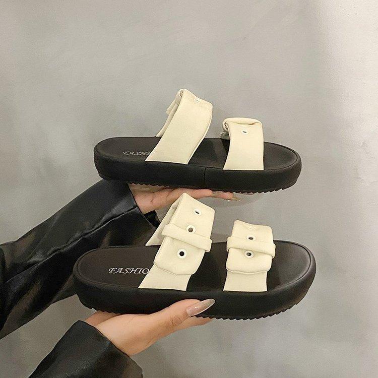 Simple Internet celebrity outer wear soft-soled slippers women's ins summer 2025 new black non-slip premium cool slippers