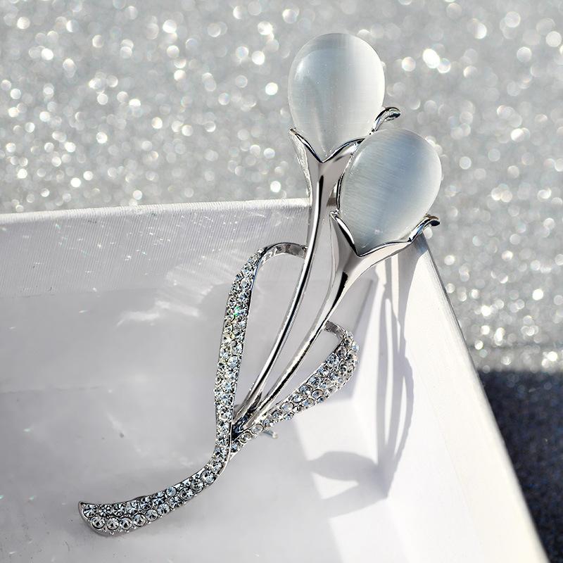 High-end Cat's Eye Diamond-encrusted Tulip Crystal Brooch Personality Cute Japanese Narcissus Pin Accessories Corsage Girl