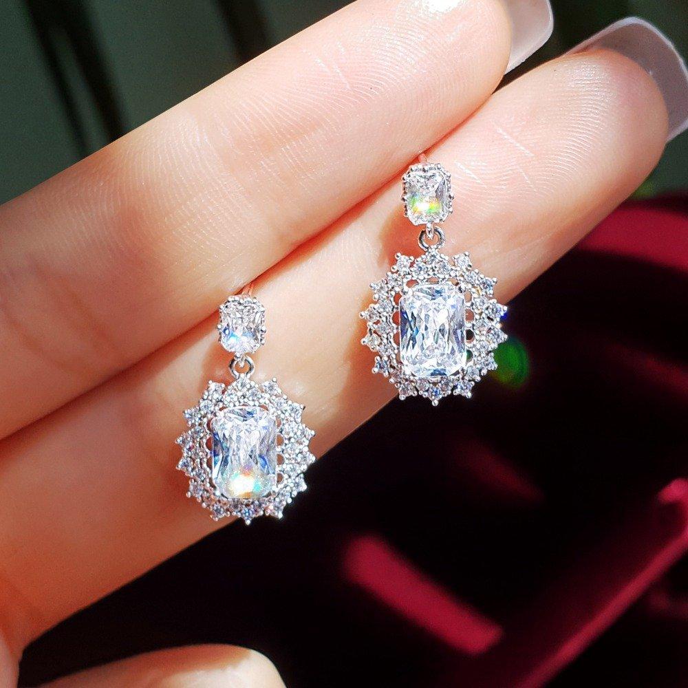 [Kim Yu-jeong's outfit] Maria earrings/earrings W