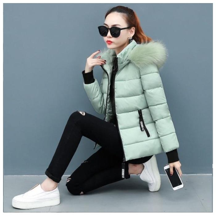 Women's Autumn and Winter Cotton Coat New Short Cotton Coat Slim Thickened Large Fur Collar Small Man Cotton Coat