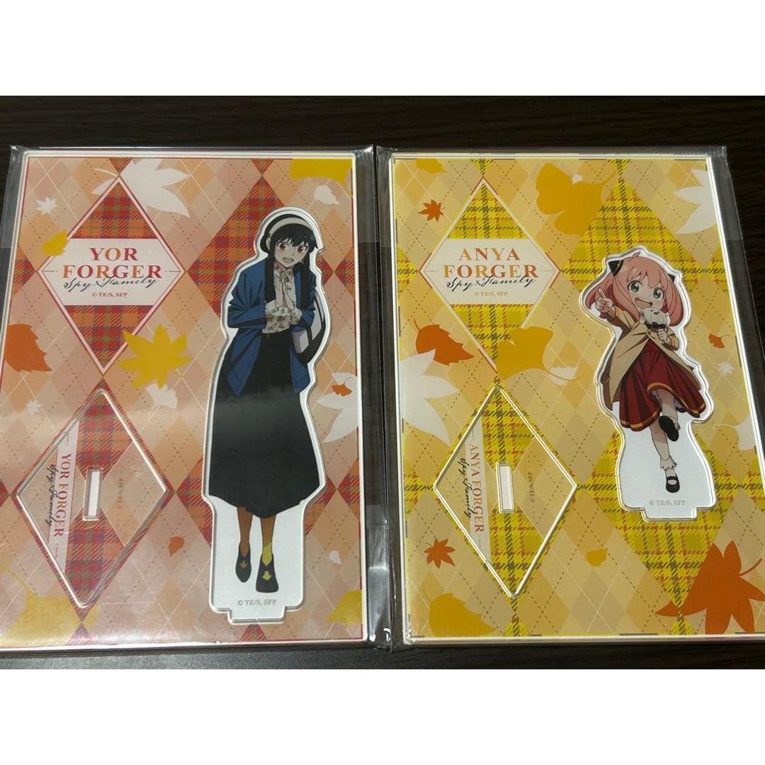 Used SPYFAMILY Anya Yoru Acrylic Figure