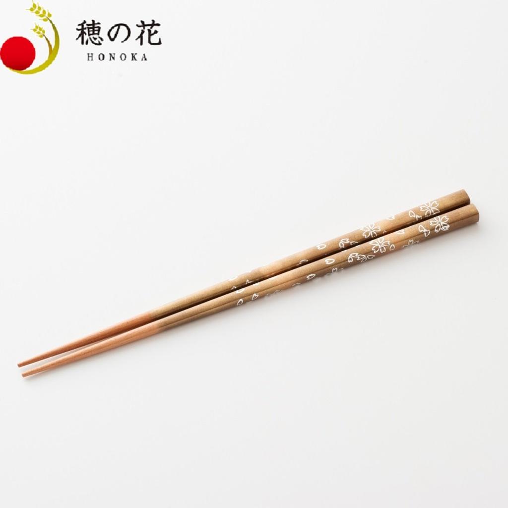 Japanese Cherry Blossom Couple Chopsticks with Chopstick Rest Celebration Wedding Gift Cosmetic Box Gift Set Wakasa-nuri