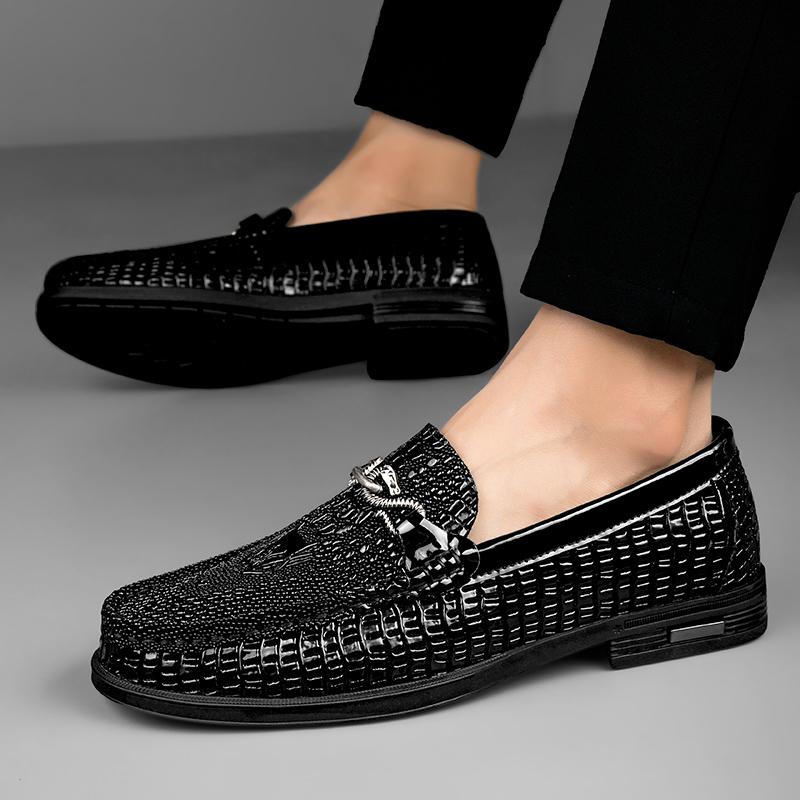 Fashion Luxury Brand Leather Men's Dress Shoes Summer Breathable Casual Flats Top Quality Male Loafers Street Style Walking Footwear
