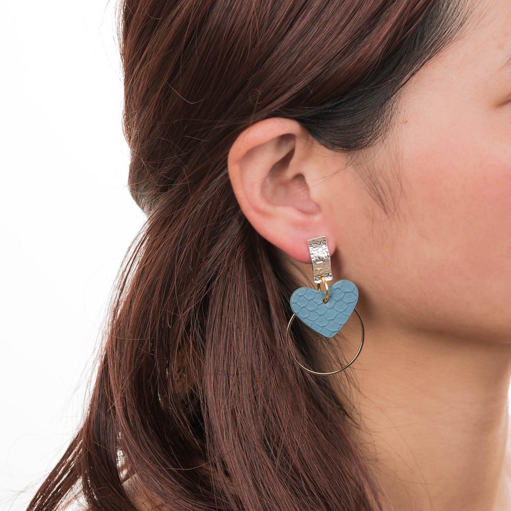 Elegant Long Geometric Dangle Earrings - Fashionable Exaggerated Women's Pendants.