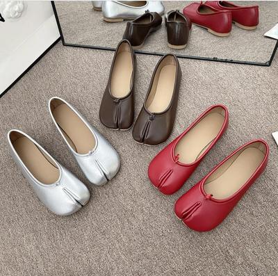 Fashion Japanese Style Tabi Ninja Shoes Women Cozy Leather Flats Split Hoof Toe Loafers Femme Mary Jeans Mocasines Ladies Ballerina Shoe