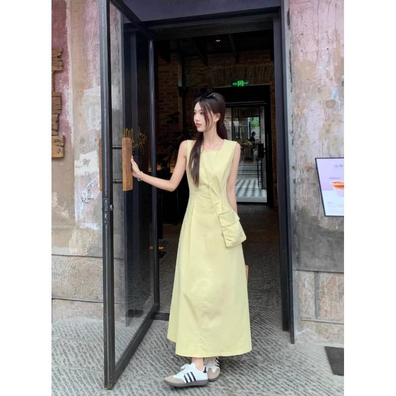 Pure and Gentle Yellow Dress for Women, Summer Round Neck, Waist and Thin Back