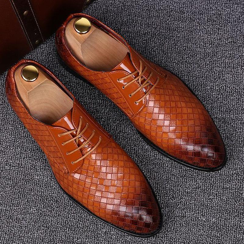 2025 Chaussures Formelles en Cuir Homme Chaussures de Ville Affaires Mâle Géométrique Rouge Oxfords Fête Mariage Décontracté Mocassins Homme Chaussure Homme88